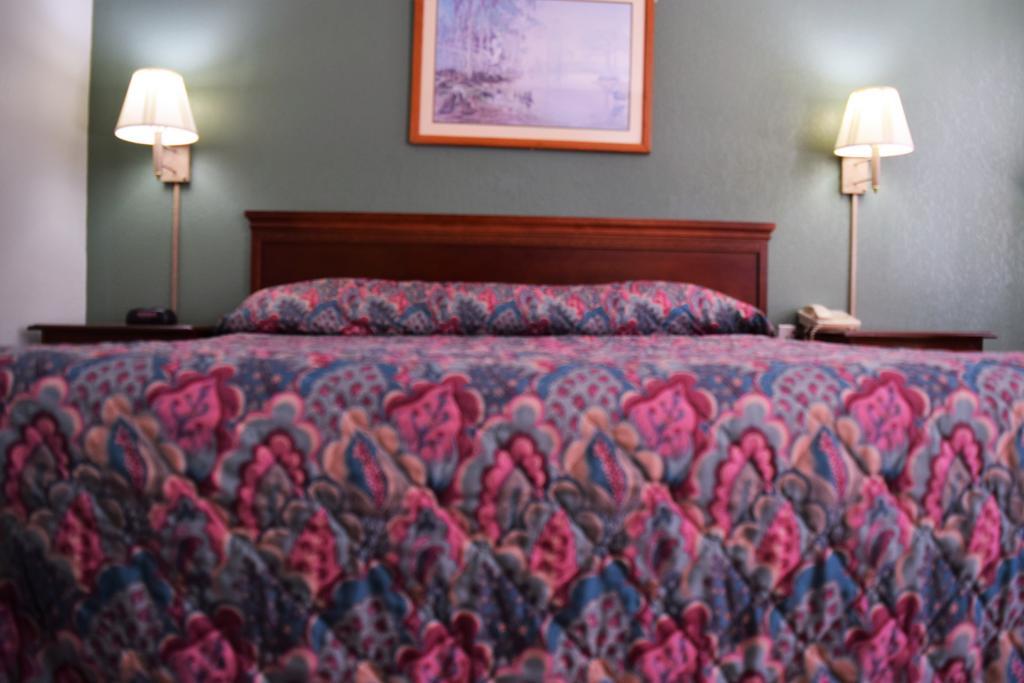 Liberty Inn Waynesboro Eksteriør billede