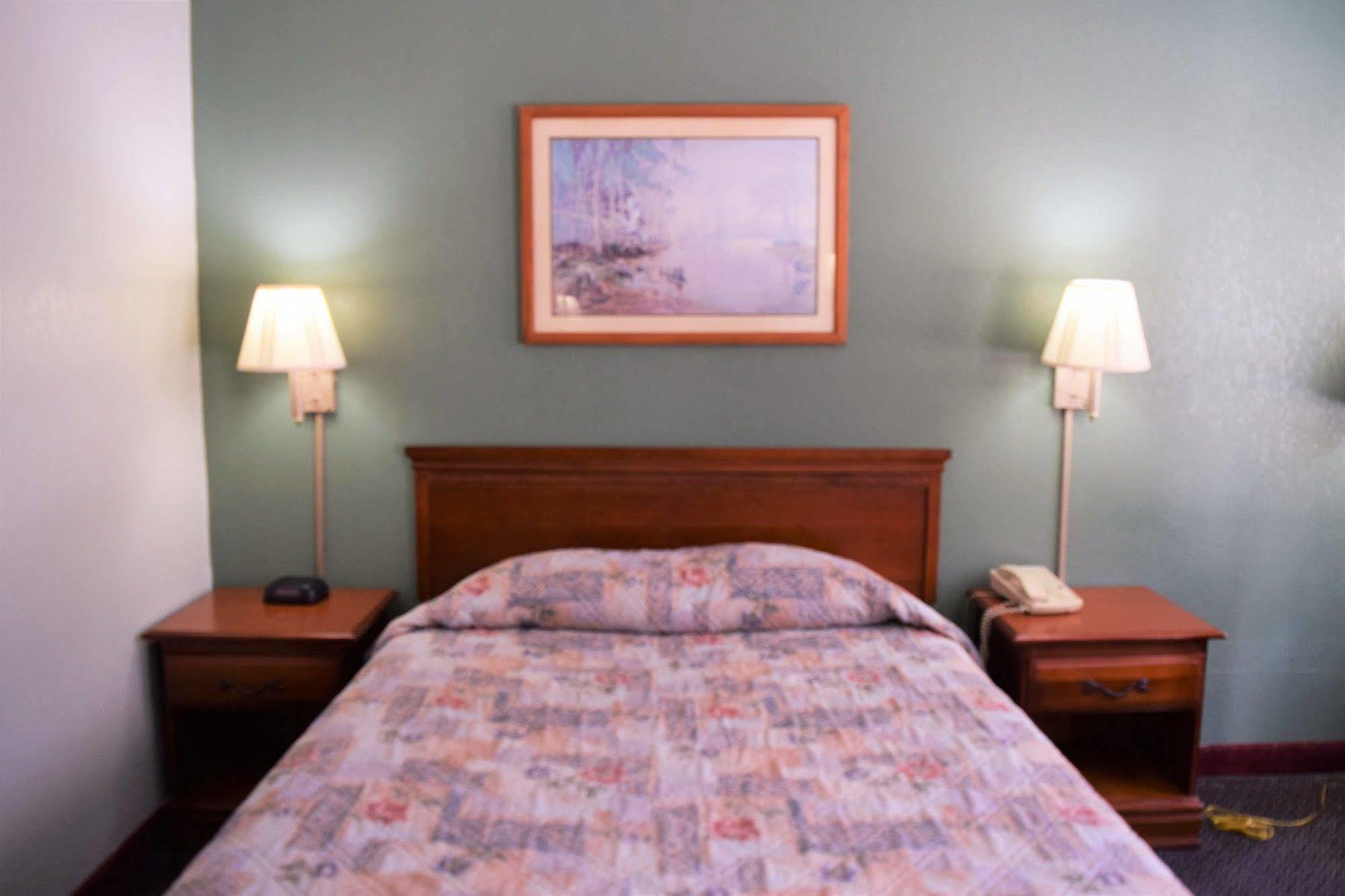 Liberty Inn Waynesboro Eksteriør billede
