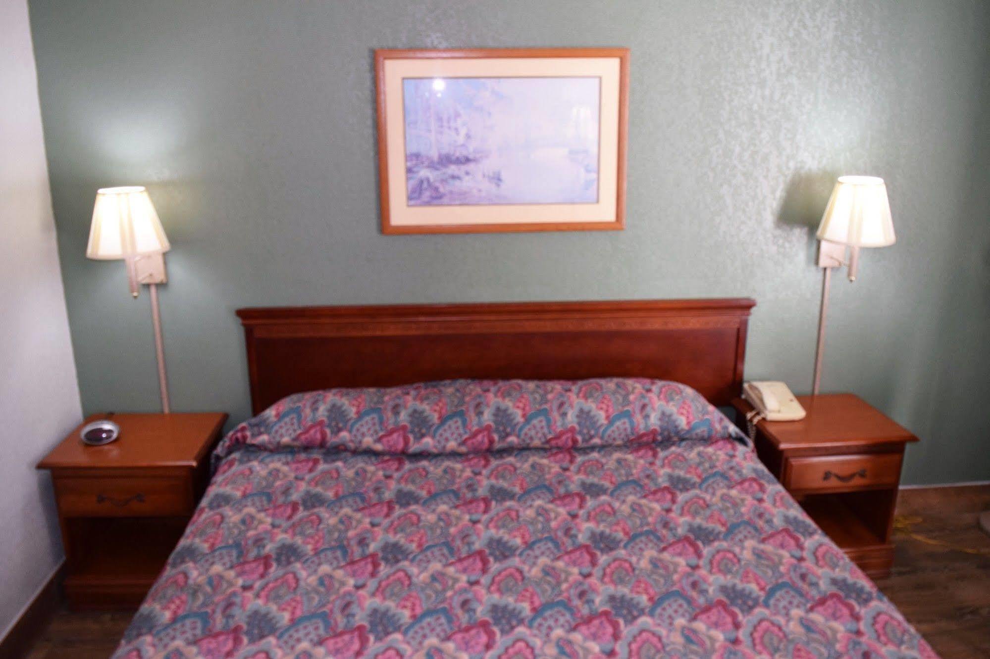 Liberty Inn Waynesboro Eksteriør billede