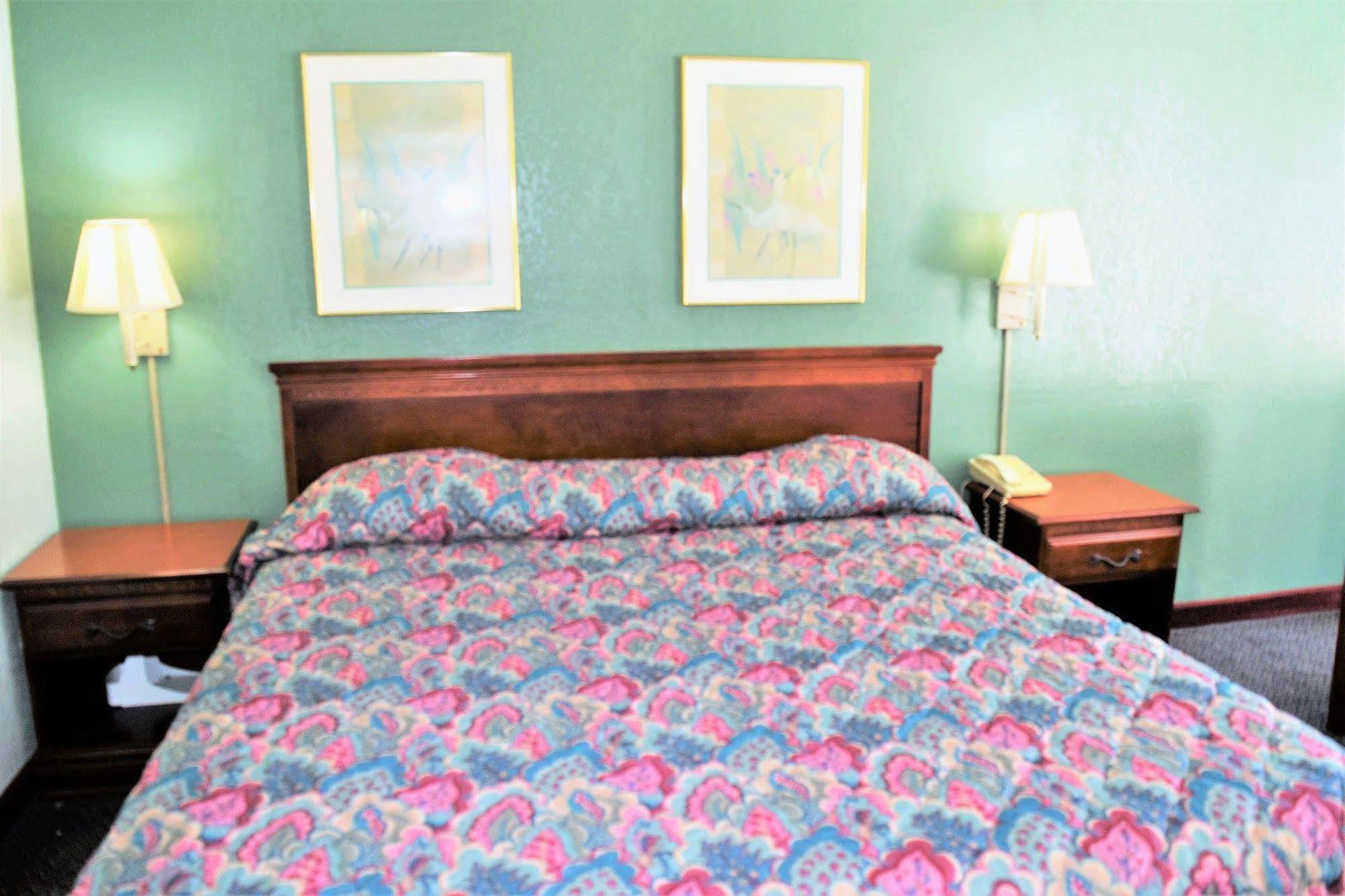 Liberty Inn Waynesboro Eksteriør billede